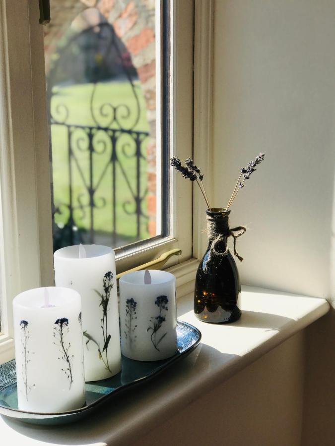 Charming Hen Cottage Countryside Retreat Lincoln Newball Экстерьер фото