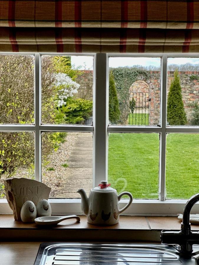 Charming Hen Cottage Countryside Retreat Lincoln Newball Экстерьер фото