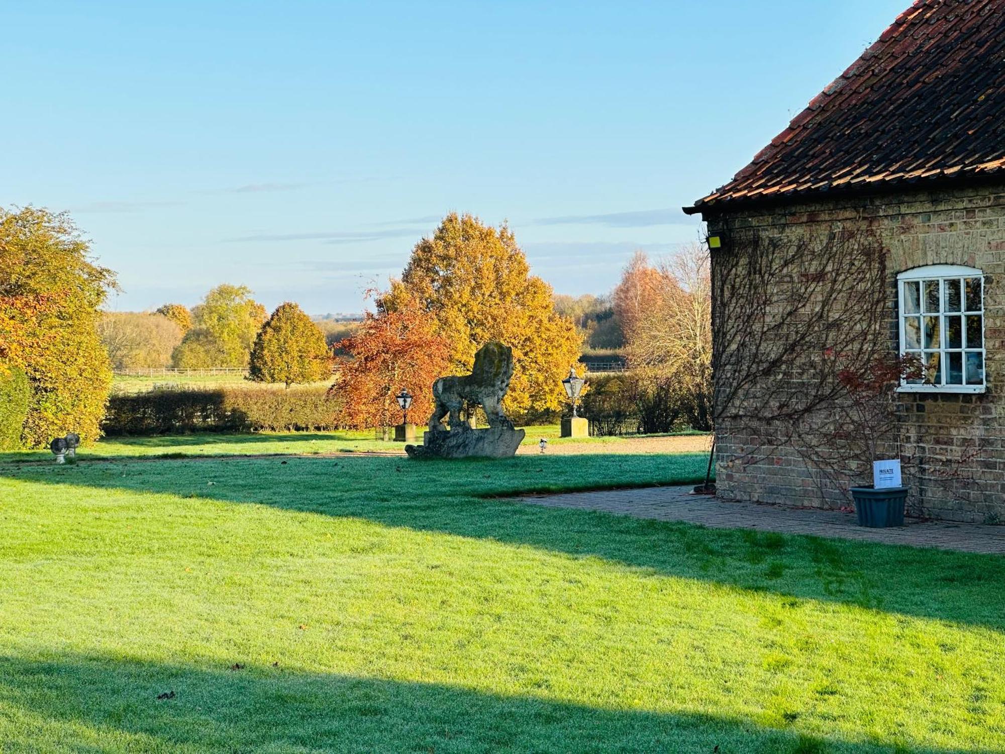 Charming Hen Cottage Countryside Retreat Lincoln Newball Экстерьер фото