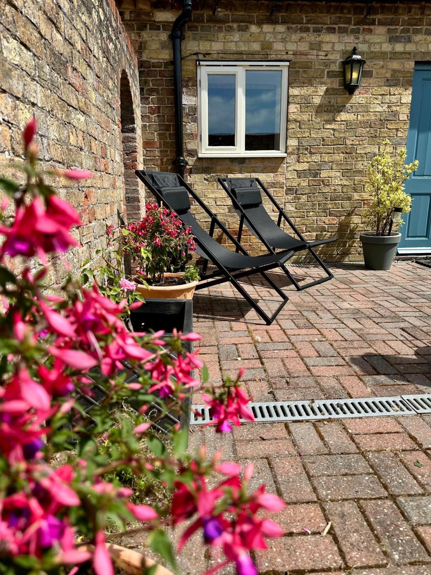 Charming Hen Cottage Countryside Retreat Lincoln Newball Экстерьер фото